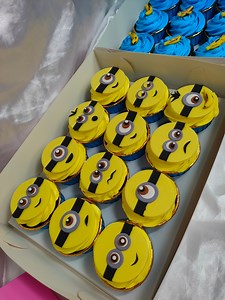 Minions Cupcakes 💛 [minion toppers] #kabakes #lordelizasalundaguit | Lordeliza Salundaguit