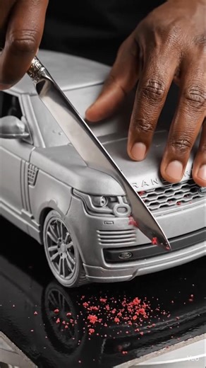 Most SATISFYING Range Rover Cake Cutting Video Ever🔥 #rangerover #satisfyingvideo #shorts