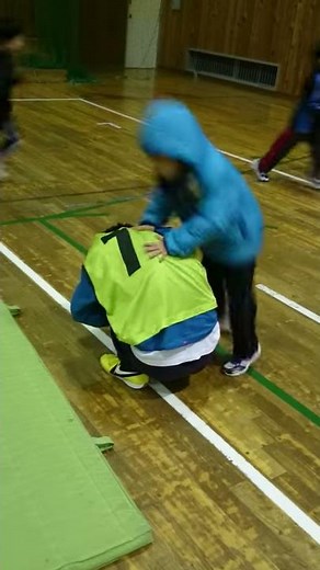 運動遊び塾 一年生の馬跳び