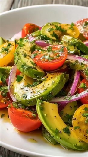 Avocado Tomato Salad Recipe 🥑🍅 | Fresh, Healthy & Easy Mediterranean Side Dish | Salad Recipes