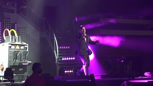 5.9K views · 72 reactions | Witness the future of entertainment. 朗 ¡Continuamos celebrando nuestra gran apertura con entusiasmo! DISTRITO T-Mobile llegó para innovar la industria del entretenimiento en Puerto Rico.  #DistritoTMobile #VenVívelo | DISTRITO T-Mobile | Facebook