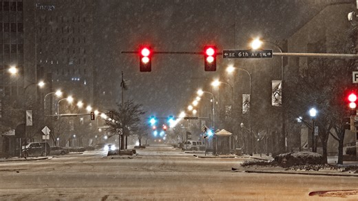 Topeka snow plow crews ready to clear roads during winter storm