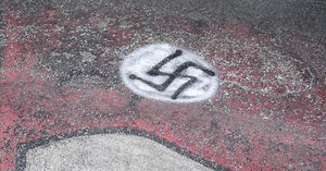 La Guardia costiera Usa | La svastica non è più un simbolo d’odio poi smentisce Il Washington Post | Retromarcia dopo il nostro articolo