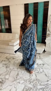Sharing an easy and fusion way to drape a Bengali style saree : D’Coat I AM by Dolly Jain #reels #trendingreels #pujovibes #cottonsaree #drapebydollyjain #festivewear #festivesarees | Dolly Jain