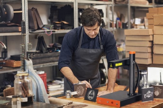 xTool F1 vs. Fiber Laser Machines: Which is Right for You