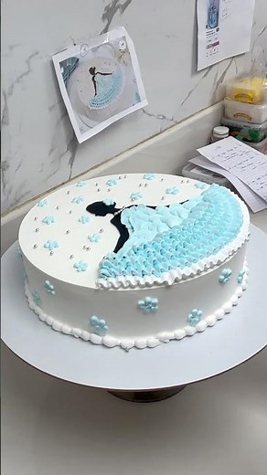 Beautiful Barbie cake themed decorating ideas #barbiedoll #barbiecake #viral #trending #shortvideo