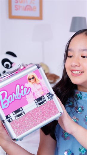 What’s in your makeup case today? 💖 Our Barbie Cosmetic Train Case is all about beauty glam, trying new looks, and having fun being creative! #KidsMakeup #amazonfinds #KidsBeautySet #KidFriendly #MomApproved
