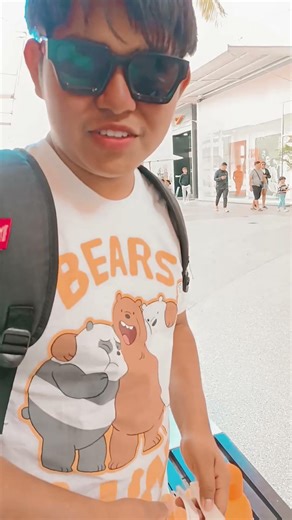 lujitos que uno contrabajo se da 😂😂 #cancun #outlet #lego #mochilas #plaza