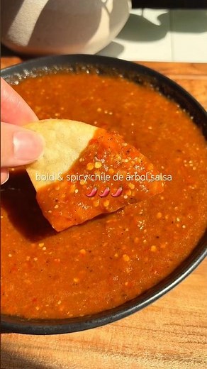 Bold and spicy chile de árbol salsa 🌶️ recipe in description!