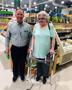Where Shopping is a Pleasure: Publix manager’s act of kindness takes customer service to a new level