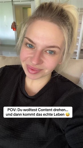 Eigentlich wollte ich ein Video für euch machen und ein bisschen über Monjaro erzählen… aber das hier ist wohl eher Mama Real Talk 😅 Seit 2 Uhr nachts bin ich mit dem Kleinen wach – dicker Infekt und natürlich will er nur auf meinem Arm schlafen. Ich selbst? Noch ungeduscht, komplett im Chaos-Modus 🫠 Und gleich kommt die Große aus der Schule… Mittagessen? Natürlich noch nicht fertig. Mal ehrlich: Wie macht ihr das mit 2 Kindern, wenn eins krank ist? 😭👇 Ich brauche eure Tipps!! 🤍 #momlife #m