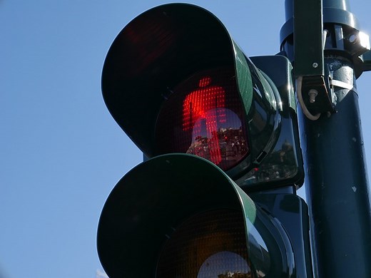 What is a Rolling Stop (“California Roll”) or a Rolling Right Turn Red Light Camera Violation? - Ticket Crushers
