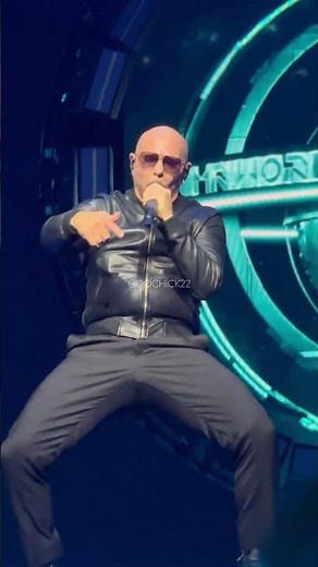 Whoomp there it is👊🏻Pitbull las Vegas 3/12/2025 #pitbull #lasvegas #concert #fyp #whoompthereitis