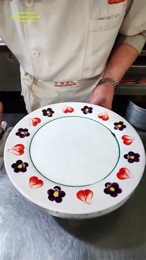 DTTSOFP on Instagram: "Masterful tutorial video on how to decorate plates with jam #Magnetic All-in-One Project #Painting"