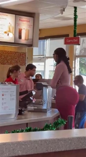 Massive Macromastia (6)