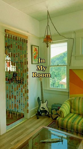 Syd Trip on Instagram: "My favorite place to be🥰 should I make a nighttime version?? • • • • • • • #1960shome #60shome #70shome #retrohome #retrointerior #vintageinteriordesign #interiordesign #retro #vintage #hippie #70saesthetic #70s #60s #thebeatles #pinkfloyd #groovy"