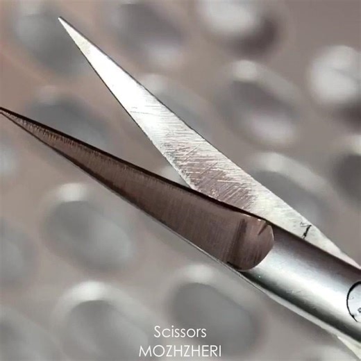 For cuticle cutting I chose micro scissors ✂ It’s an elegant tool that every nail tech would want in their kit. Back side of these scissors isn’t sharp, like in case of cuticle nippers, so you won’t hurt clients while cutting. Our instrument is manually sharpened into slim, sharp and slightly bend blade. The curve is measured exactly for a perfect angle for a cut. They look and feel neat in hand, can last long without resharpening because of the high quality medical steel used. They move smoothl