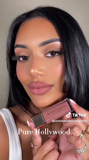 The new Lip Velvets from Anastasia Beverly Hills are my current obsession!! ✨ these are the most stunning shades and have such a comfortable mousse like formula that lasts me all day 💓🫶🏼 my current fav is ‘Pure Hollywood’! which shade is your fav? @KALLY #anastasiabeverlyhills #lipvelvet #abhlipvelvet