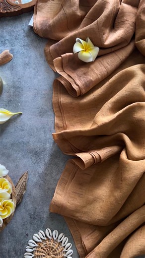 Alankarana The saree store on Instagram: "🌼🌸🌼🌸🌼🌸🌼🌸 The natural sheen of silk woven through airy linen creates a soft, graceful drape, while the checks add a touch of classic charm. It’s understated yet refined—perfect for someone who appreciates subtle luxury, comfort, and traditional artistry blended in a modern, minimal style. 🌸🌼🌸🌼🌸🌼🌸🌼 To know more, dm us or WhatsApp to 9042877227 / 9384877227 Disclaimer : Actual product colour may vary due to lighting and screen resolution dif