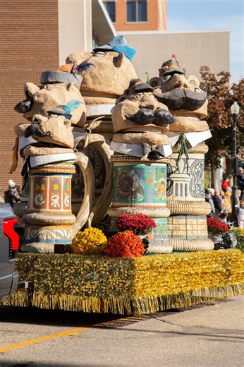 The K-W Oktoberfest Thanksgiving Day Parade is rolling through Kitchener-Waterloo Monday, October 13 and we hope to see you there! 🥨🎺🎶 Gather your family and friends and join us for one of the most cherished Thanksgiving traditions in the region. | Kitchener-Waterloo Oktoberfest