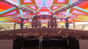 New single “Are you alive” being played at Boom festival last summer. Track link: bit.ly/AvalonMadMaxxRUAlive It was one of the first times ever played out, I found some rare unreleased poetry read By Jim Morrison, It fit the track perfect, then hearing it echoing out across the boom dancefloor through this huge sound system, it gave me goosebumps when that melody, kick & bass dropped…Are you alive? 👽 #psytrance #boomfestival | Avalon