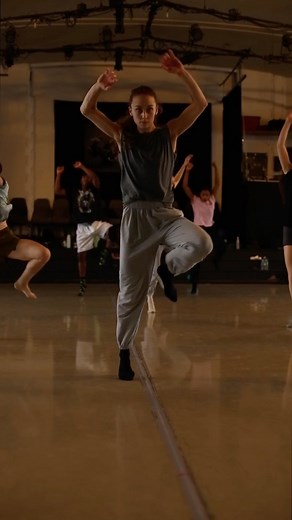 NEXT TUESDAY AND WEDNESDAY! Join us for the first Studio Series of the year, featuring the new work in progress by choreographer @7jlr27 and composer @rhiannongiddens for our 98th season, “American Legacies.” 🇺🇸 Enjoy the preview above! Tickets are availaible at the link in our bio. Can’t make it in person? Check out how to tune in to our Studio Series livestream on Patreon! Featuring the Martha Graham Dance Company 📸: @stellamaclaine #marthagrahamdancecompany #marthagraham #GRAHAM100 | Marth