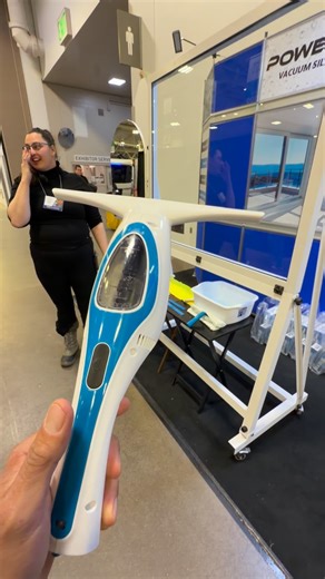 I love watching a Good demo. #window #cleaning #homeaccessories #gadgets #diy | The DirtMonkey Shop