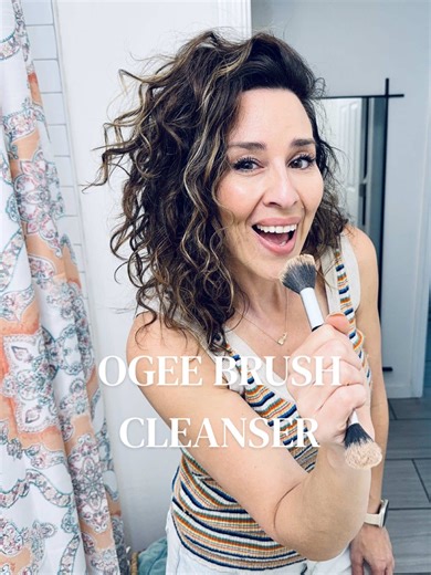 Ogee Organic Makeup & Cosmetic Brush Cleanser Review