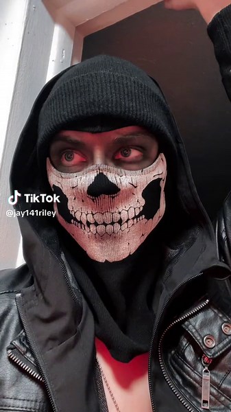 happy wednesday 😌 #callofdutycosplay #simonriley #cod #fyp