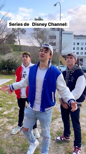 Pablogshow👑🥶 on Instagram: "LOS EAGGLES llegan a la mejor Resi de todo el estado @micampusresi porque Arthur aún vive con sus viejos. Instalaciones y un rollazo increíble en Madrid, pásate por su cuenta!"