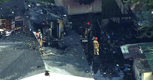 Crews fight fire at Dayton trailer park