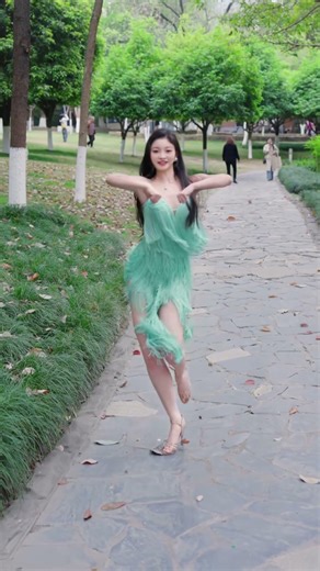 My dear, fly slowly~#TwoButterfliesPangLong #LatinDance #latindance