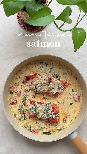 Creamy Tuscan Salmon Recipe with Spinach and Cherry Tomatoes