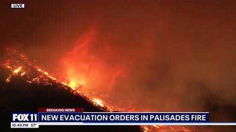Palisades Fire: 'Firenado' forms in LA