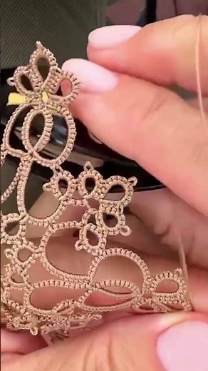 #tattingdesign #weaving #tatting #frivolite