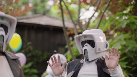 Star Wars The Black Series Carson Teva Premium Electronic Helmet with Advanced LED and Sound Effects, Ages 14 and Up