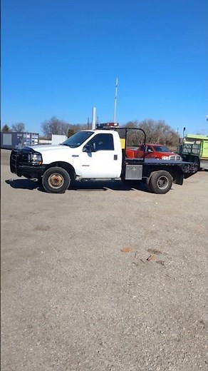 GovDeals: 2003 Ford F350 SD 4WD Flatbed Truck