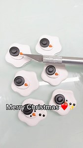 Wishing you a very merry Christmas! ❤️✨ #handmadeearrings #smallbusinessmama #christmasreels #makersofinstagram #shophandmade | Dreamtime Designs