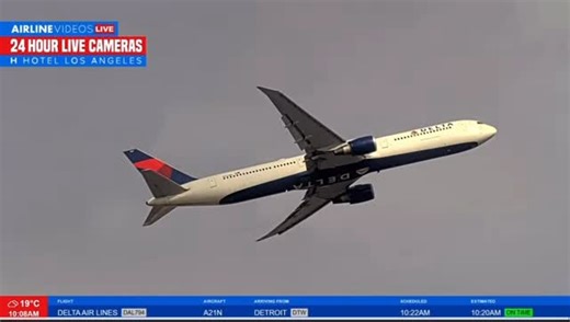 AIRLINE VIDEOS on Instagram: "🚨 LAX in rare “reverse ops”! Planes taking off over the city & landing from the ocean ✈️ Catch all the action live on 2️⃣ 24/7 YouTube streams with full sights & sounds of the busy airport! https://youtube.com/@airlinevideosliveplus #aviation #airlinevideos #airlinevideoslive #airplanes #airports #avgeek #aviationgeek #aviationdaily #laxairport"