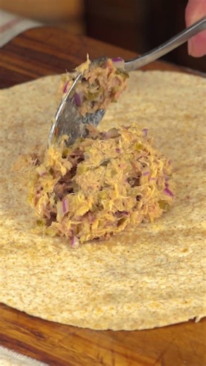 Grilled tuna cakes