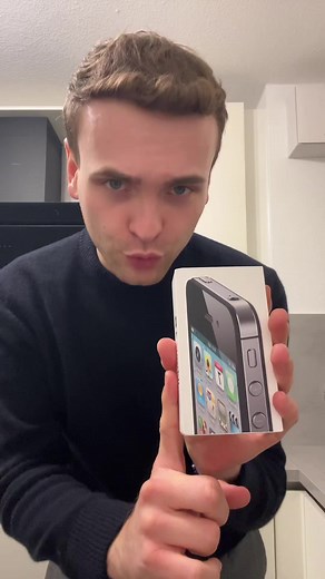 Nostalgisches iPhone 4s Unboxing nach 15 Jahren