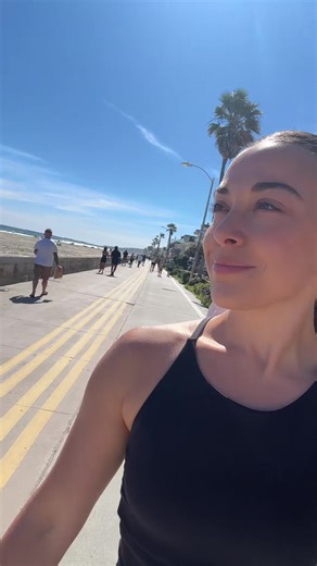 Kelly Garner (@kellygarnerrr)’s videos with sonido original - Focus