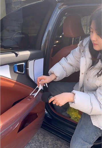 Unboxing a New Car: ASMR Experience with KIA