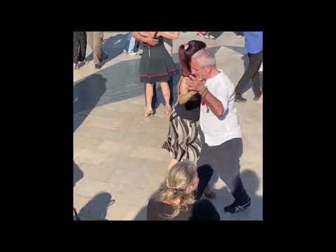 Dancing in Paris with ‪@parisoffscript9674‬