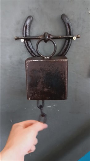 Ring-a-ding-ding Doorbell $100 This design was stolen from my father, thanks Dad 😂 | A BIT RUSTIC