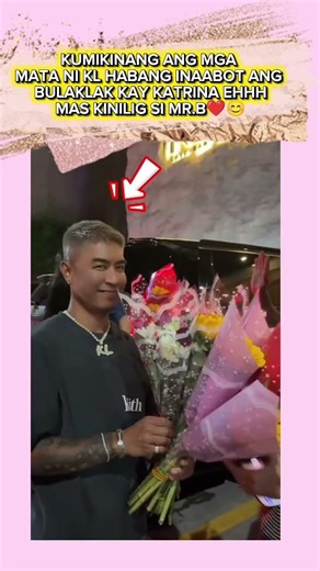 parang mas Kinilig si Mr.B kumikinang kasi mga mata habang inaabot ang bulaklak