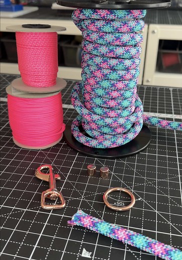 Design your own rope lead and I'll bring it to life ✨ #dogs #paracord #diy #petaccessories #dogleash