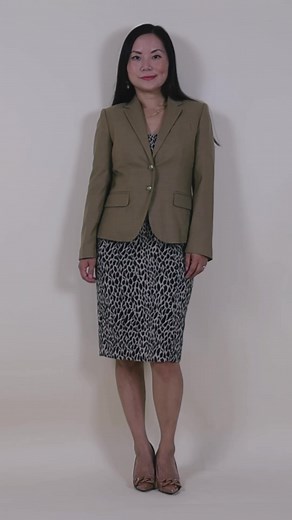 Petite styling tips: Layering with dresses #dress #layering #petite #petitestyle #petitefashion | Petite Dressing