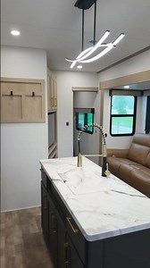 RV Spotlight: KZ Ridgeway 35BH