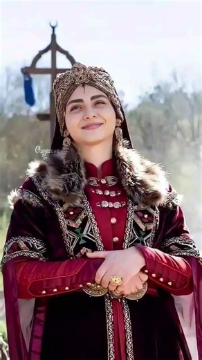 bala hatun real life 💐 #beautiful #viralvideo #music #turkish #kurulusosman #shortvideo #trending